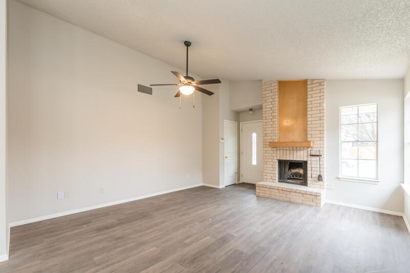3518 Stoney Bluff Street – photo 5