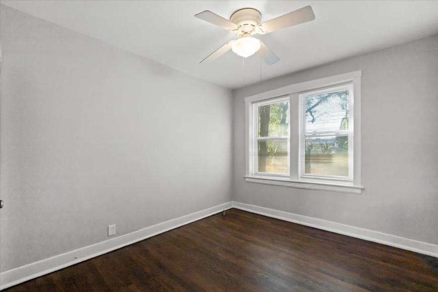 2520 W Belle Plaine Ave – photo 2