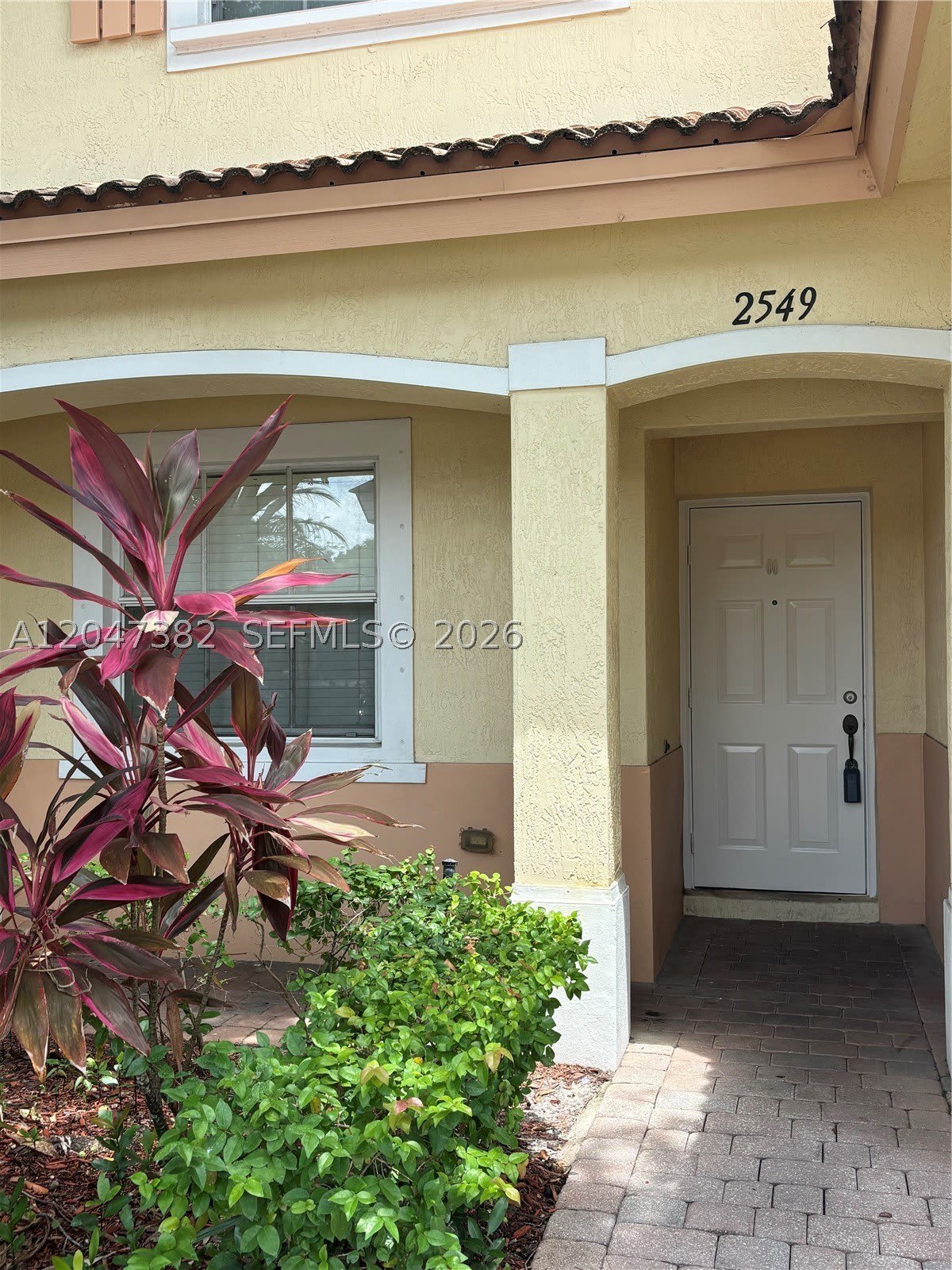 2549 SW 83rd Ter – photo 2
