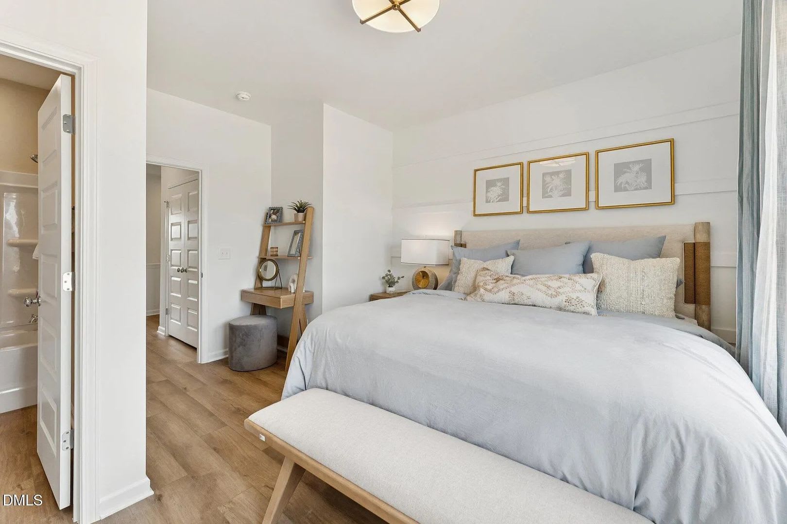 Room in 3 Bedroom Home at Bomore Rd – photo 5