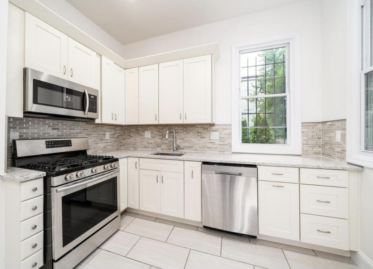 28 Jones St – photo 3