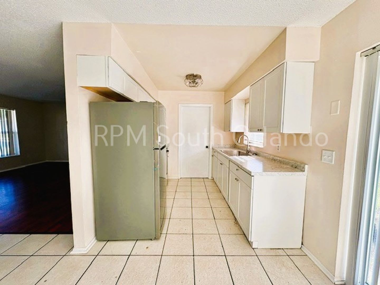 Charming 3-bedroom, 2-bathroom home Located in a well-established neighborhood in Ocoee – photo 3