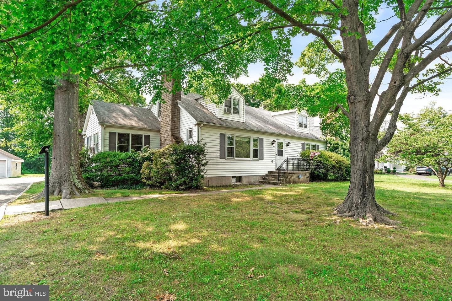 648 OLD YORK RD – photo 1