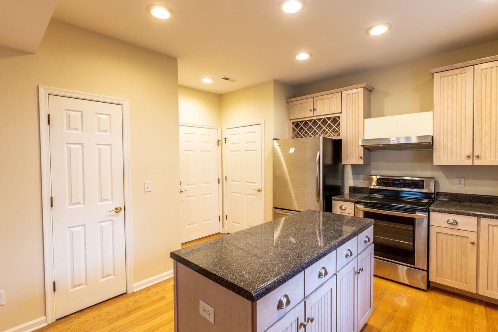 Single Family Home Minutes to DTWN/UVA Area – photo 4