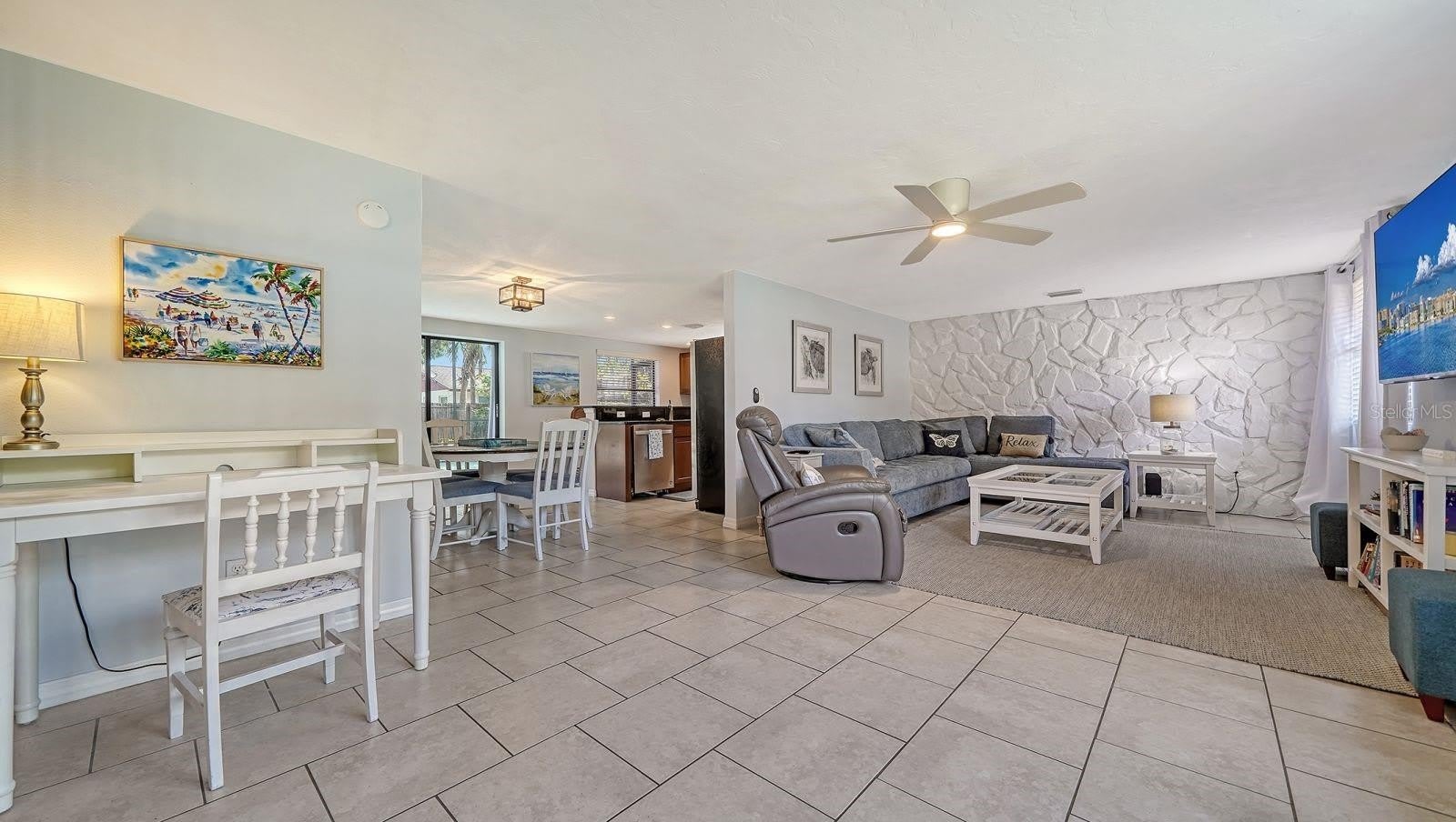 6061 Border Lane – photo 3