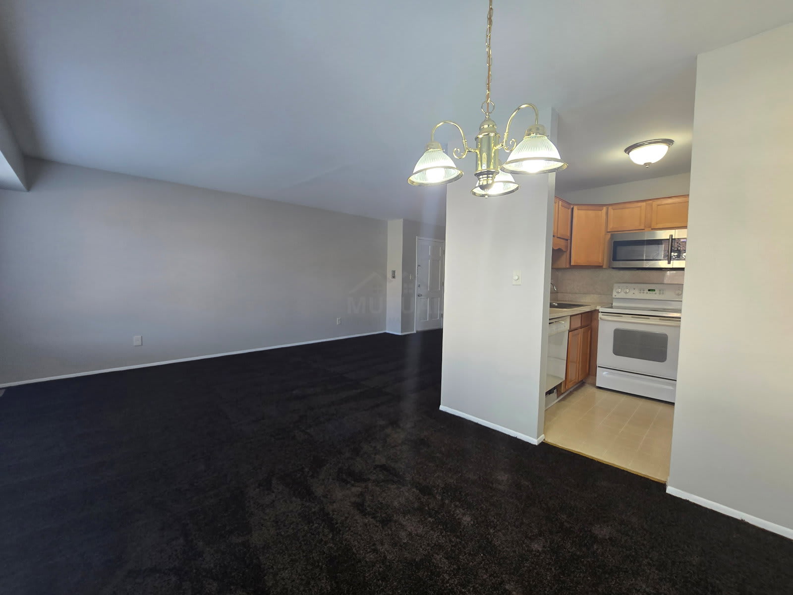 30276 Southfield Road – photo 4