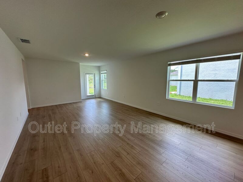 8560 Madrid Street – photo 4