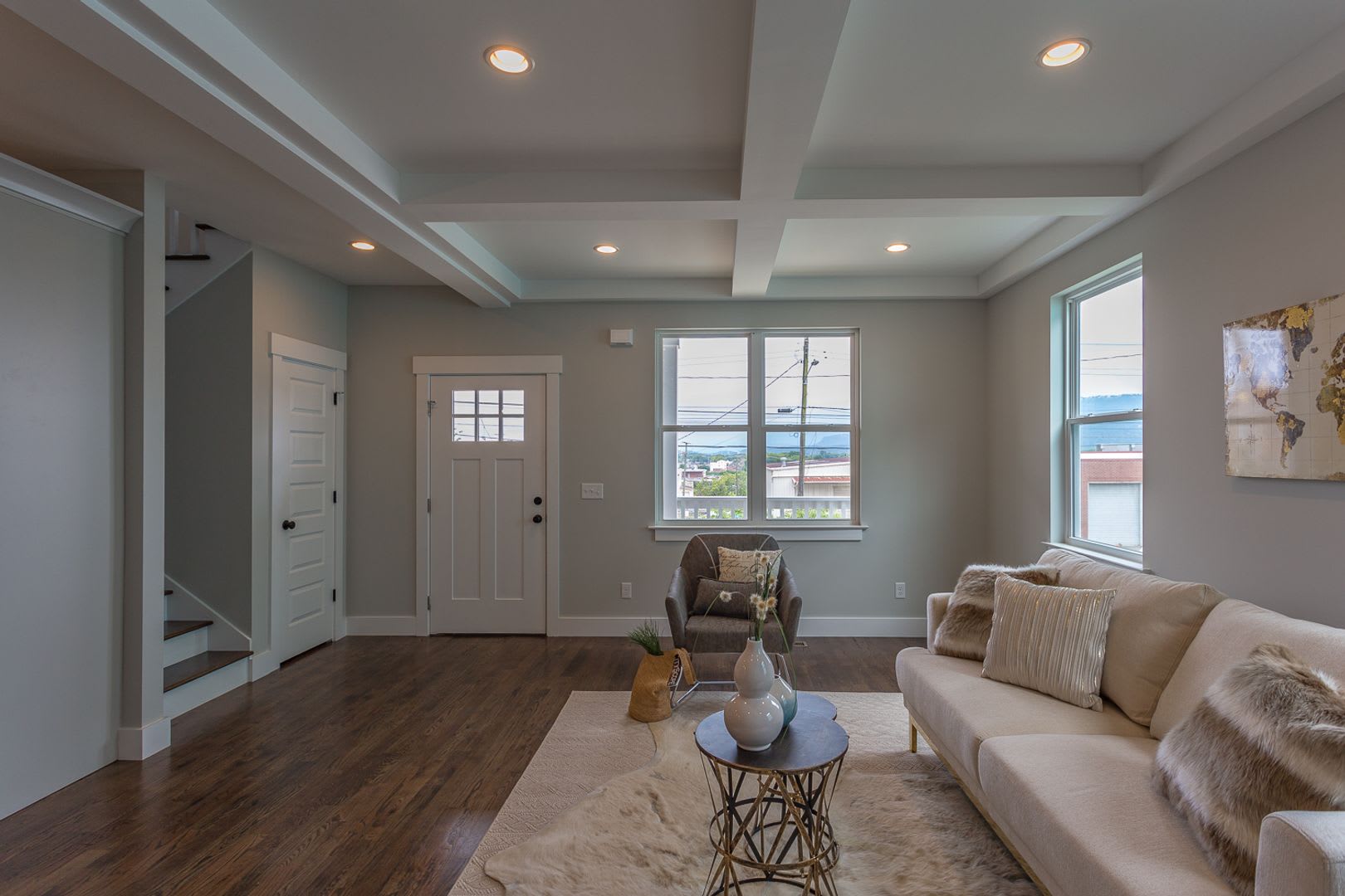 4 Bedroom Home With Garage – photo 4