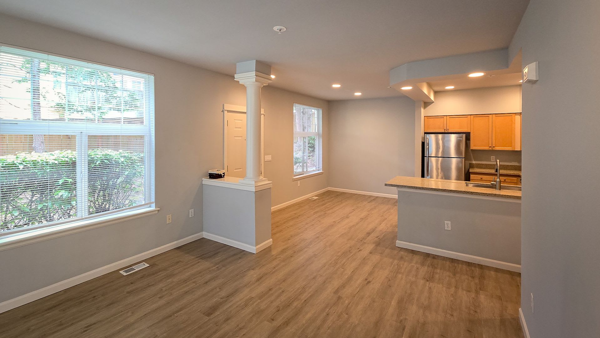 One Central Park Condominiums – photo 3