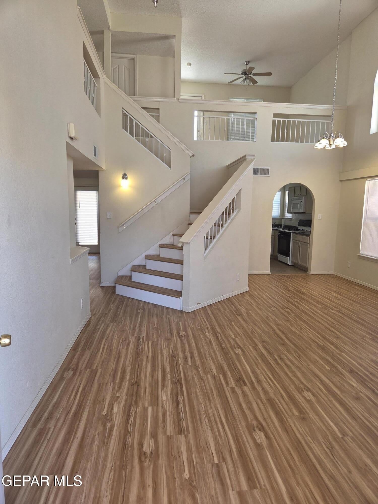 3717 NE HUBBLE Drive – photo 4
