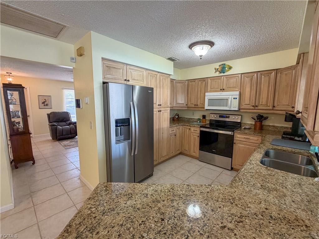 1115 Southwest 54th Lane – photo 2