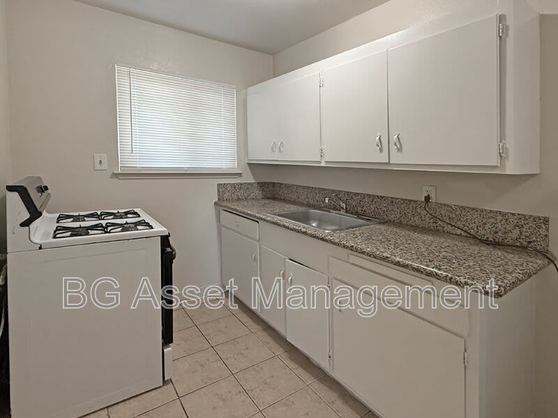 728 Darina Avenue – photo 5