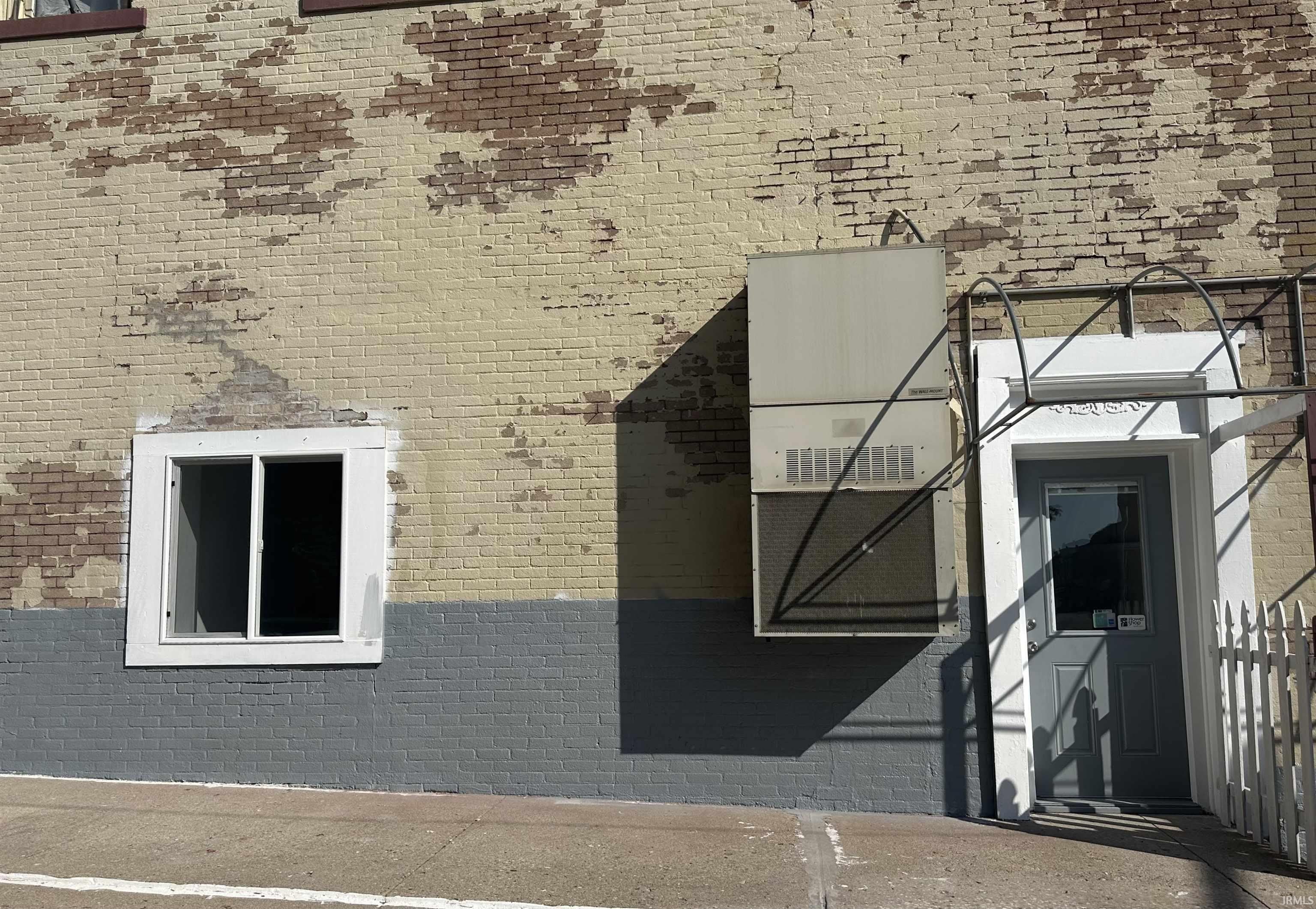 104 W Michigan Street – photo 1