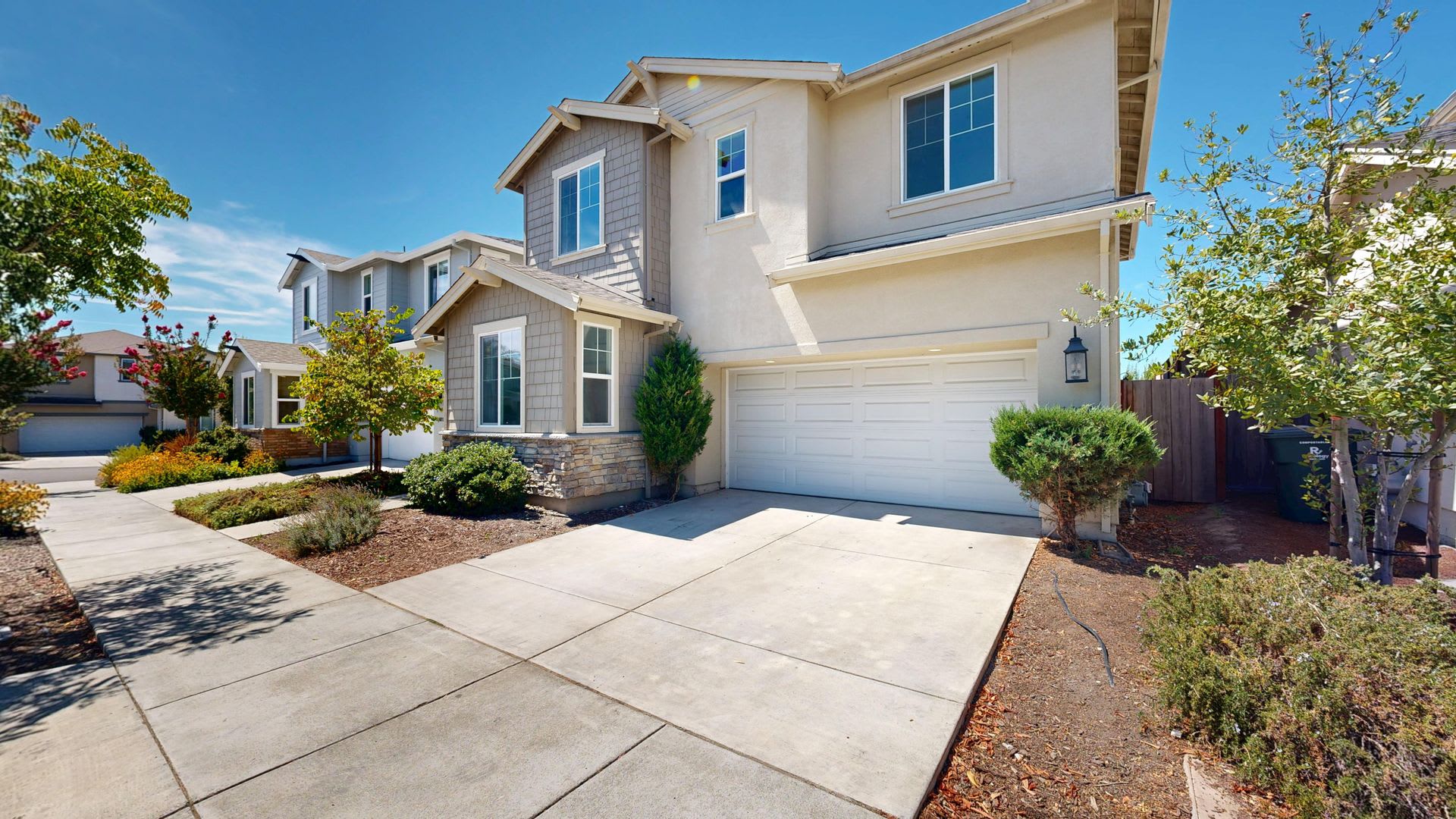 Bright Four Bedroom Three Bathroom Two Story Single Family Home – photo 2