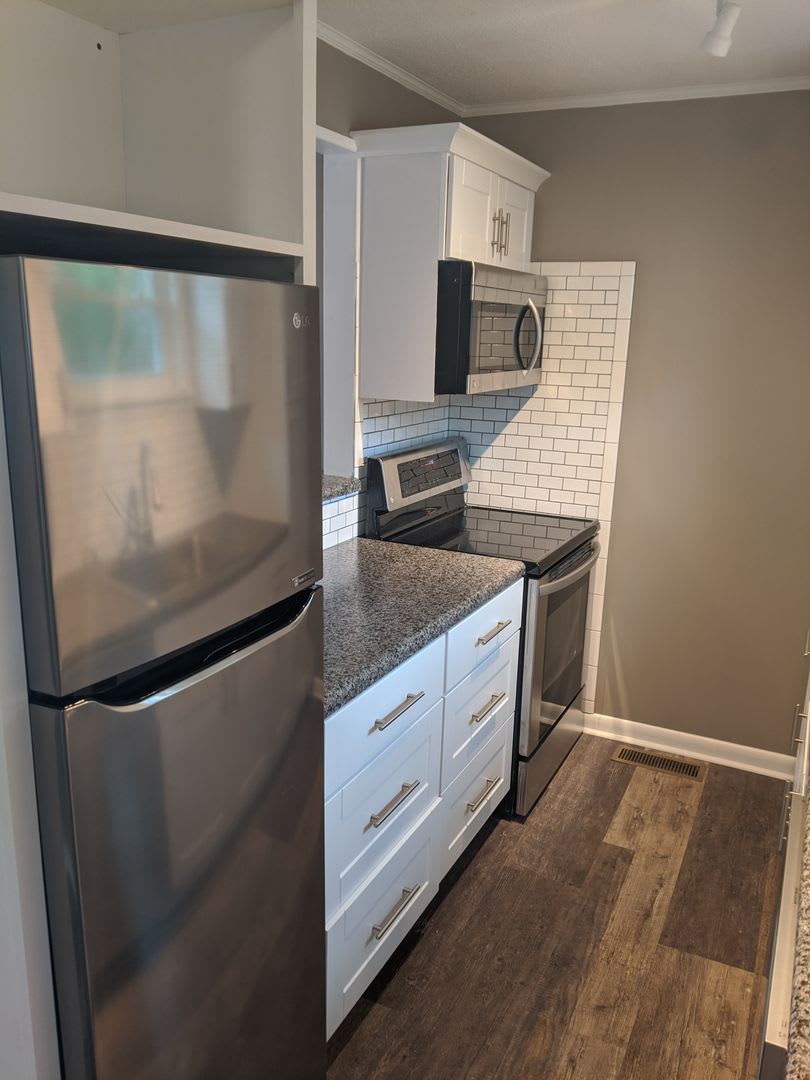 Frost Garden Apartments – photo 2