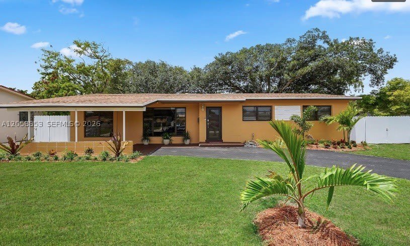 941 NW 180th Ter – photo 1