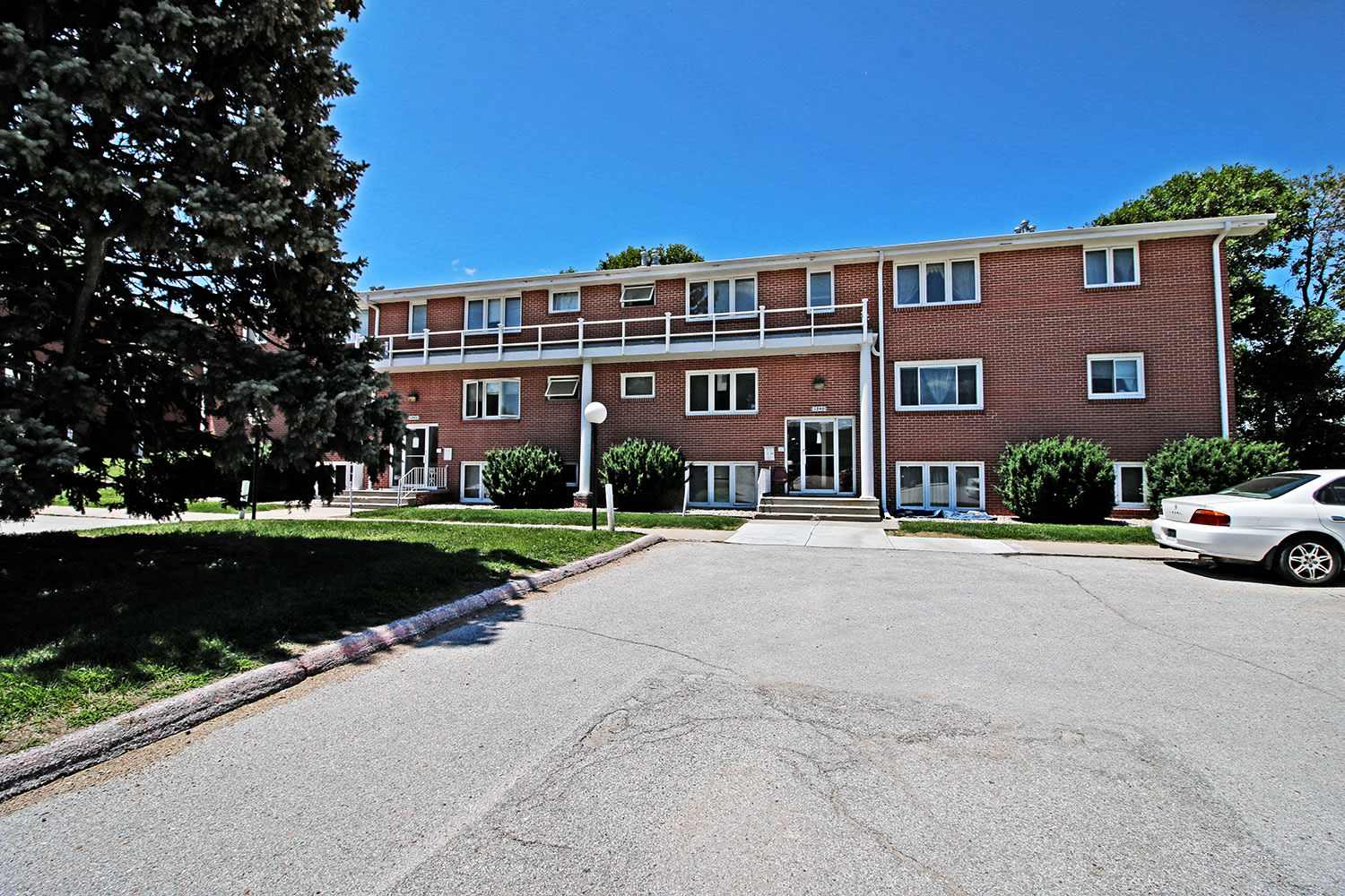 Flats on 75th – photo 2