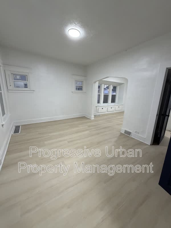 2016 Halstead Avenue – photo 2