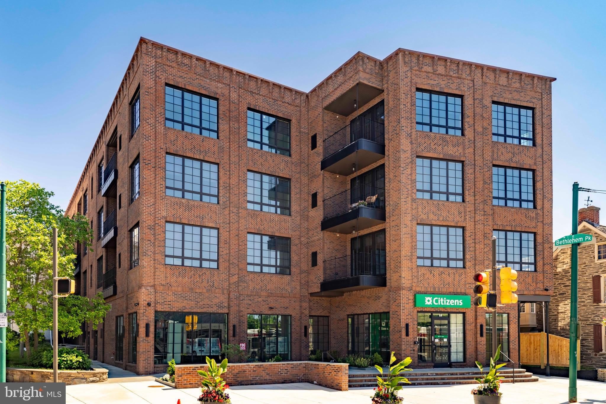8623 GERMANTOWN UNIT 301 Avenue – photo 4