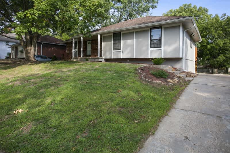 3513 NE Stanton St – photo 4