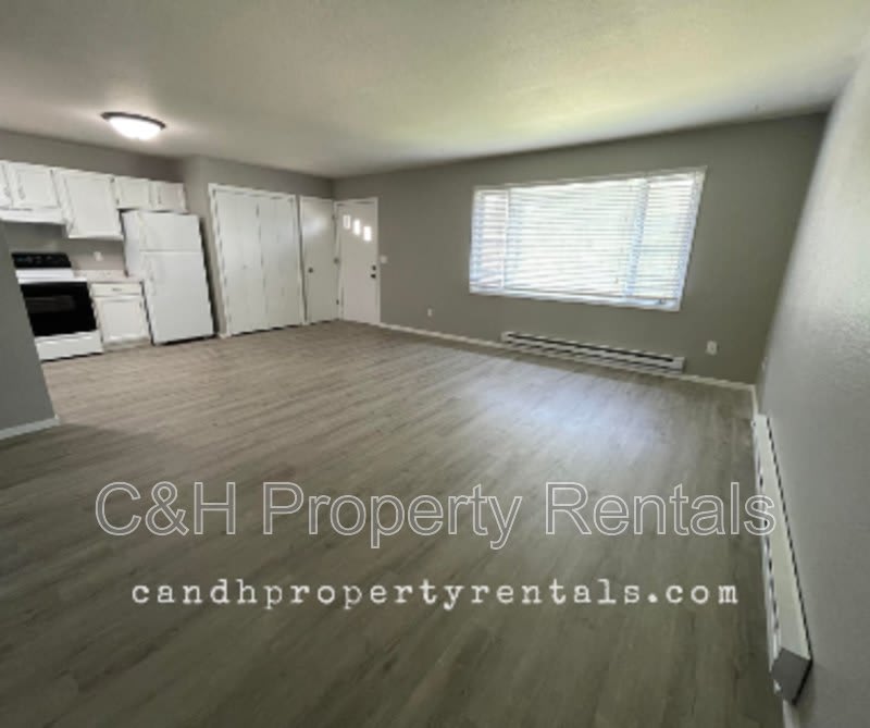 1327 Panners Place – photo 3