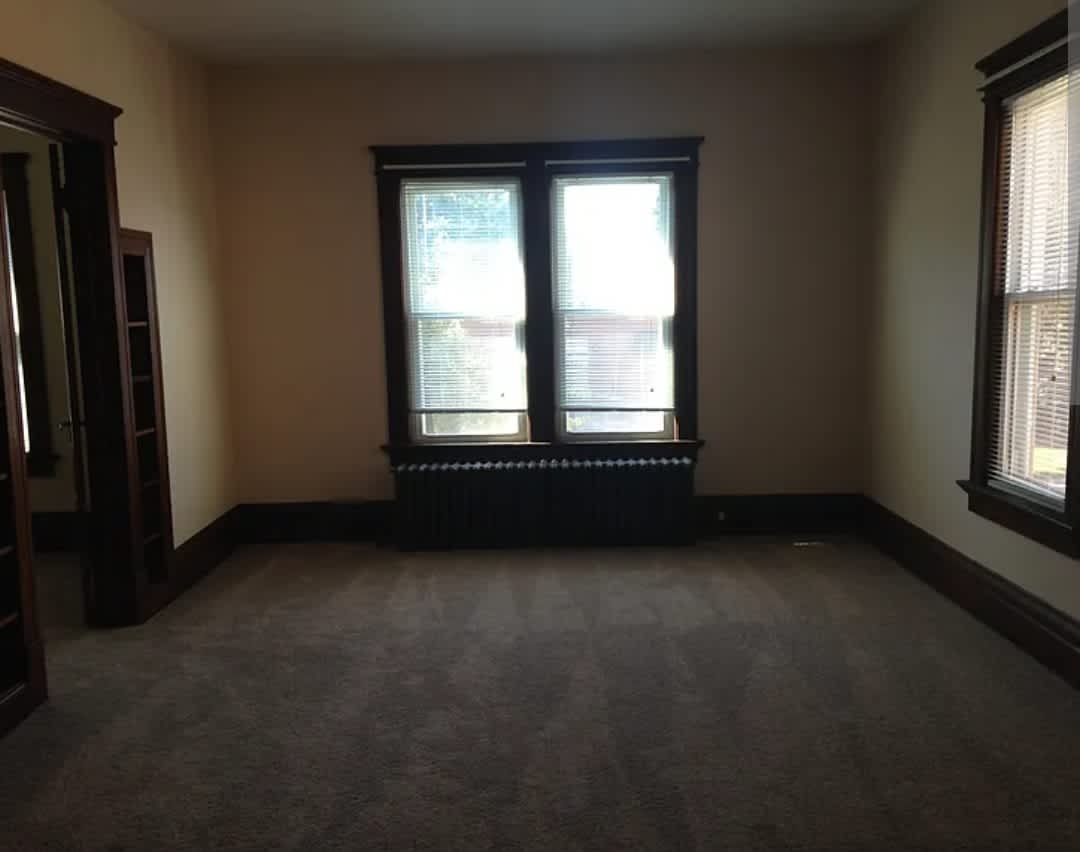 541 West 9th Street – photo 2