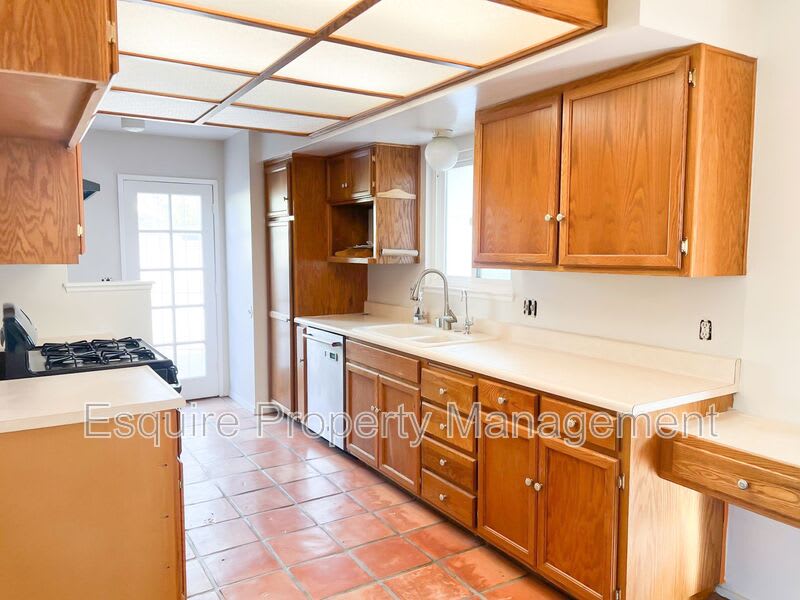 1016 SESPE AVENUE – photo 5
