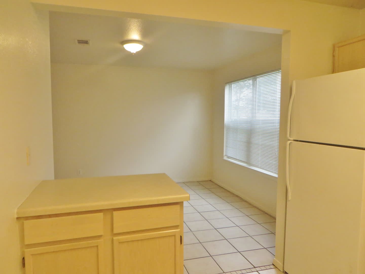 2 Bedroom 2 Bathroom Unit In Georgetown – photo 4