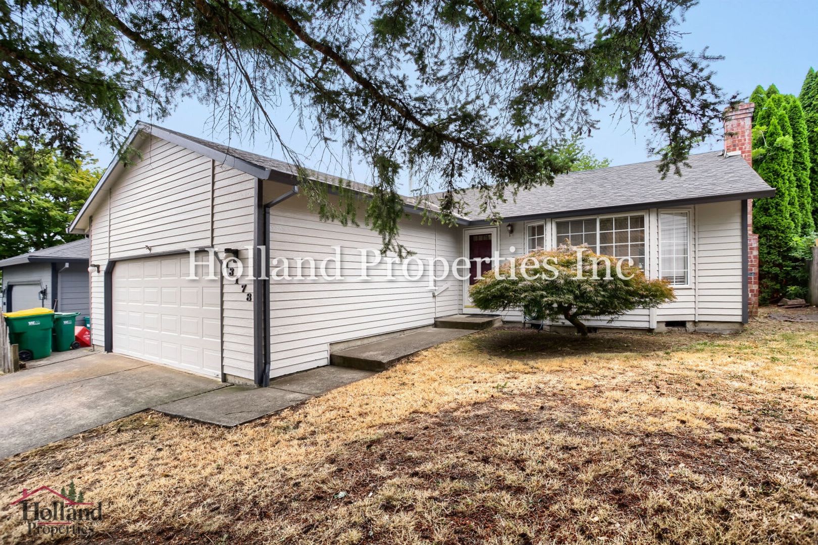 Upgraded Tigard Home with 2-Car Garage & Summerlake Park Nearby – photo 1