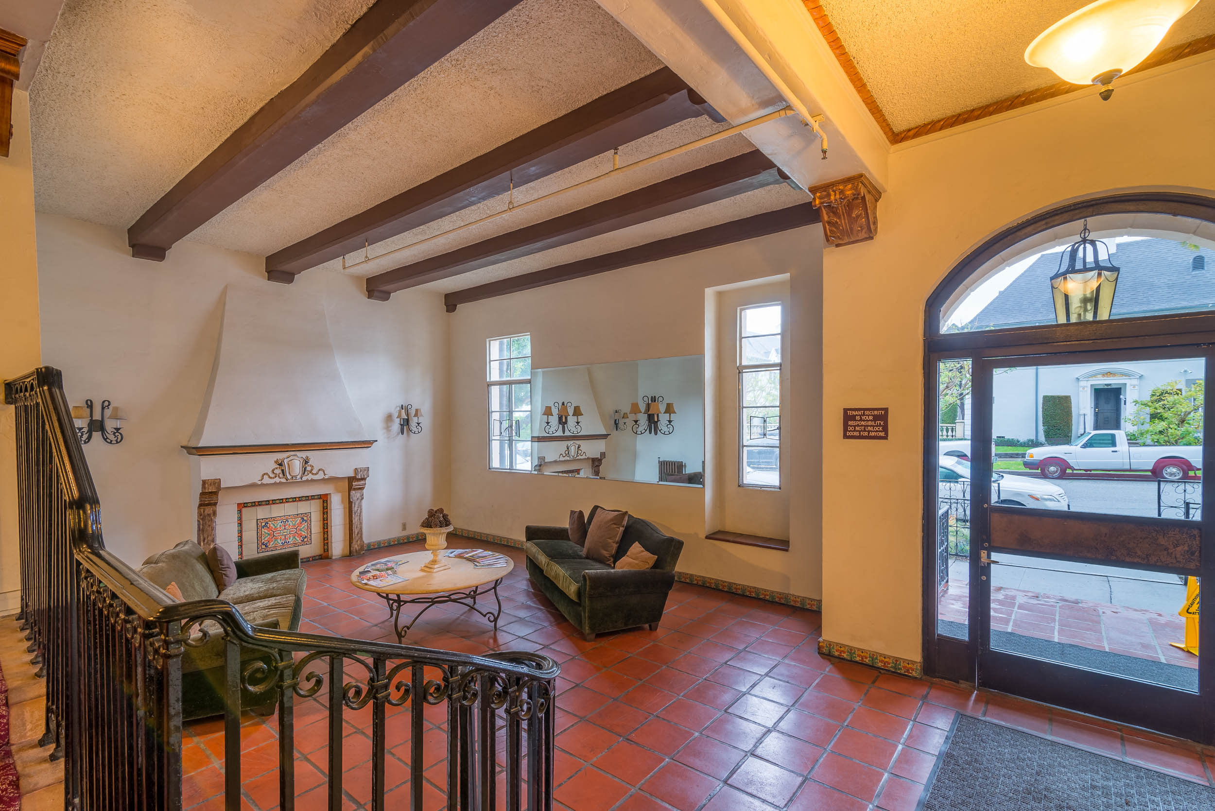 Linda Vista Apartments – photo 5