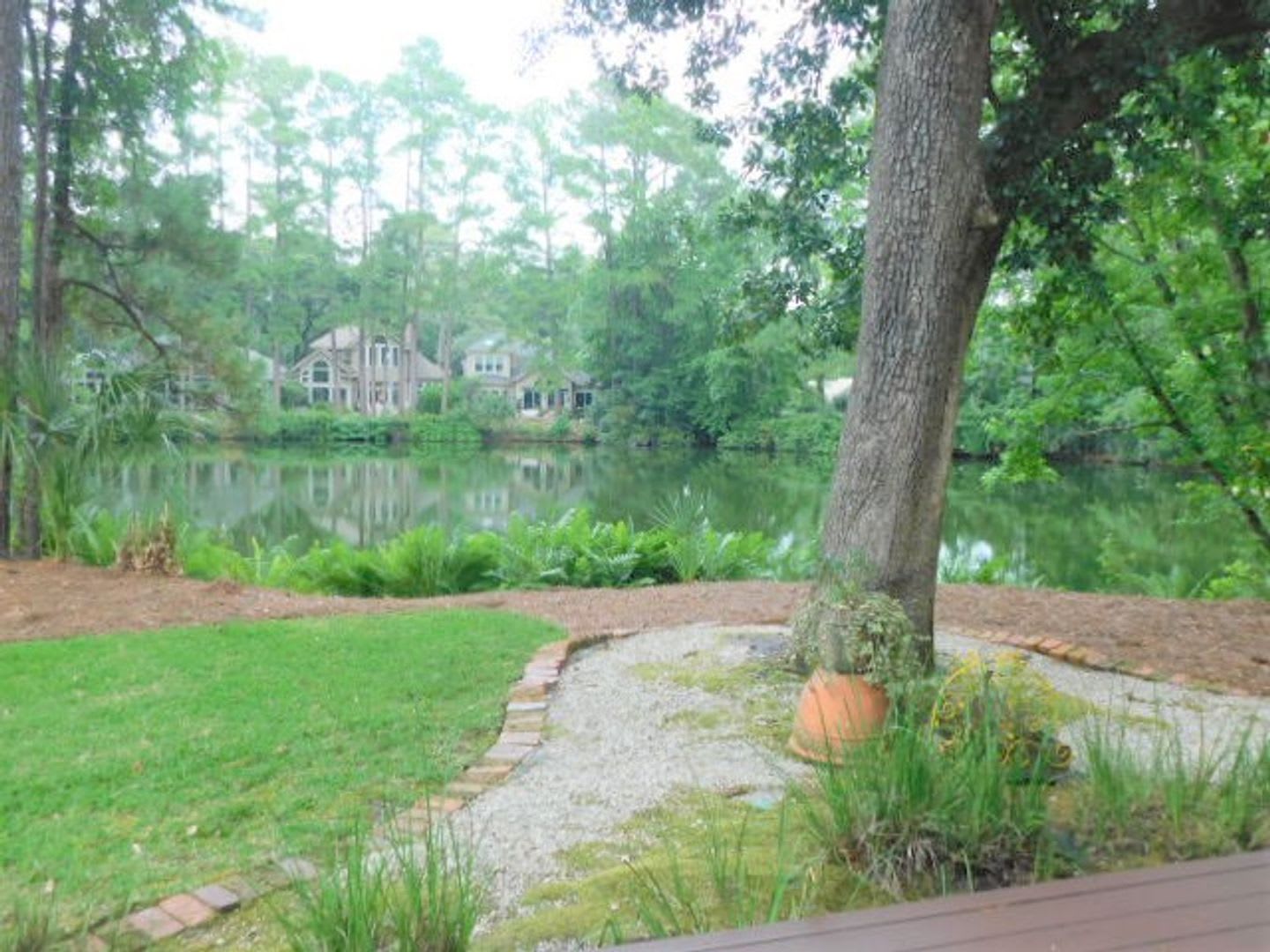 Adorable home in Moss Creek – photo 4