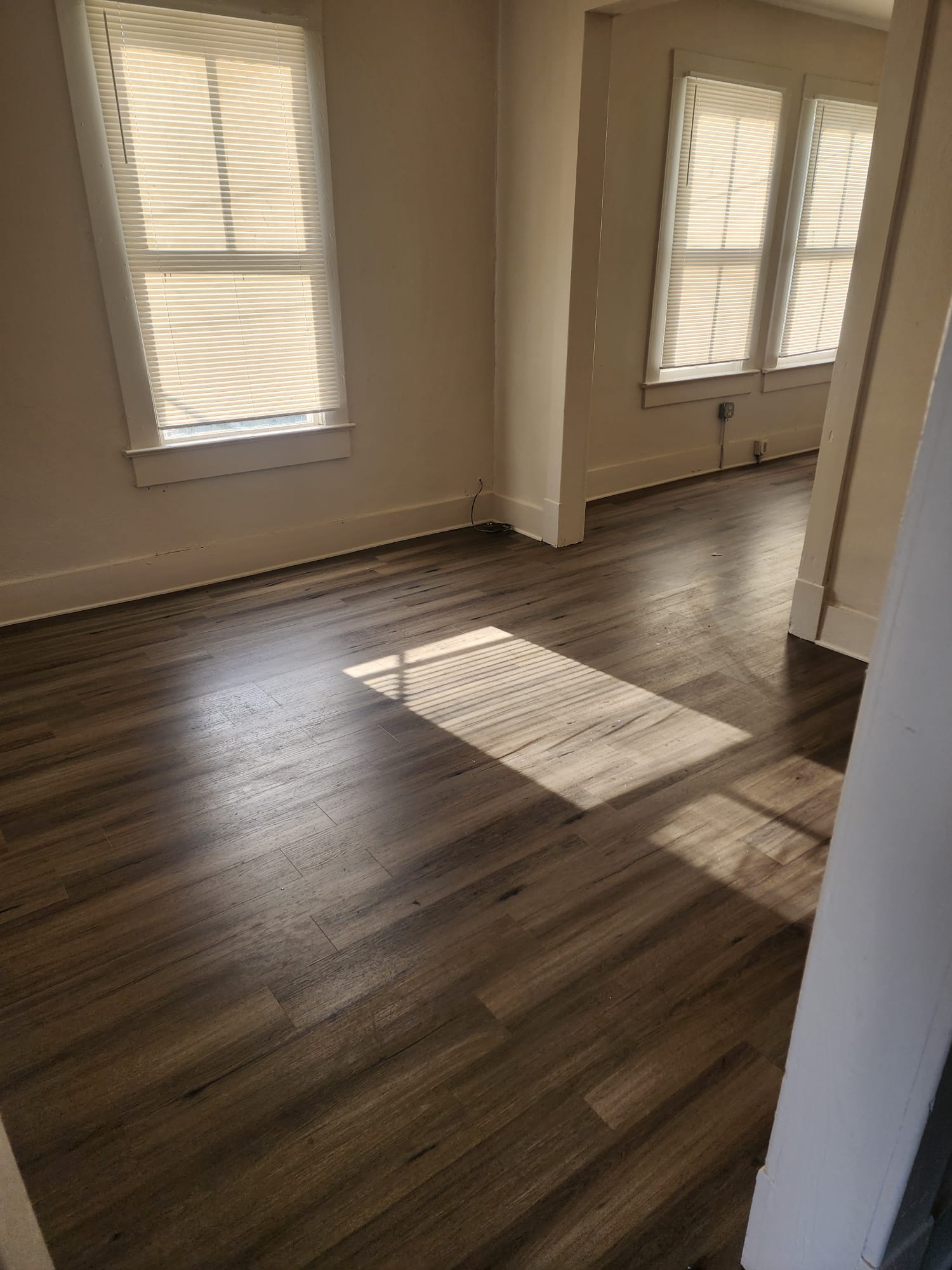 666 W Robinson St – photo 5