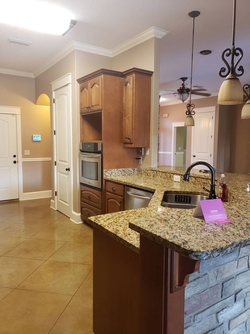 Beautiful All Brick Entertainer's Dream in Hawk's Landing! – photo 5