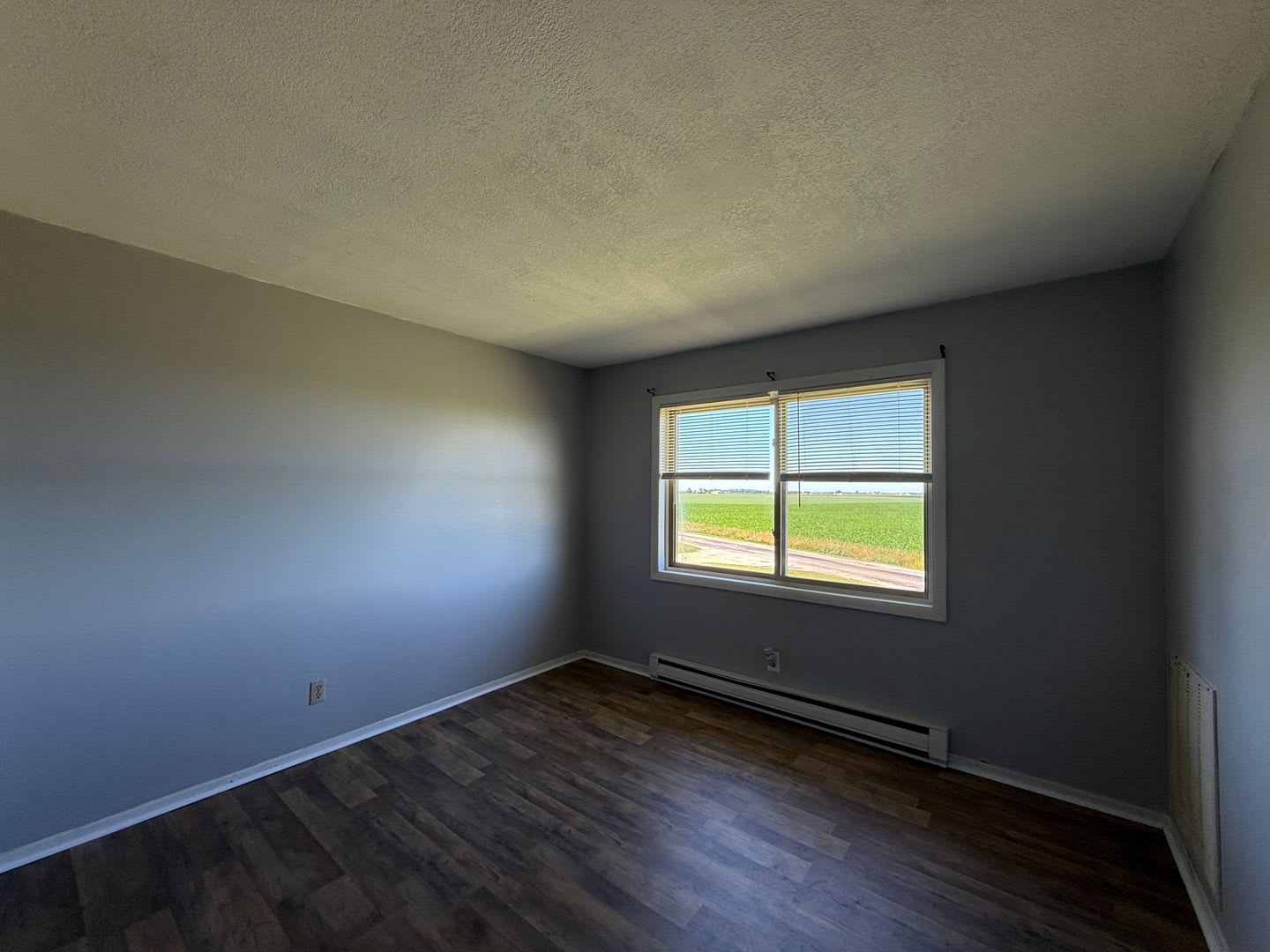 2 Bed / 1 Bath Apartment in Warrensburg — Available Now – photo 5