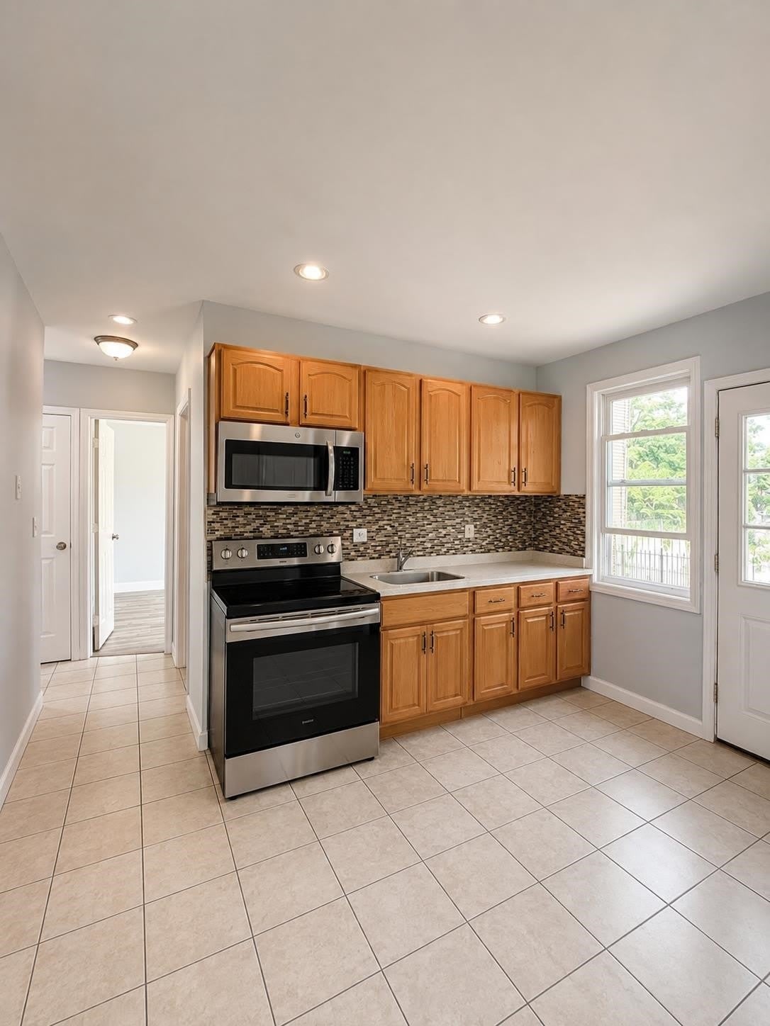 6806 Broadway – photo 4
