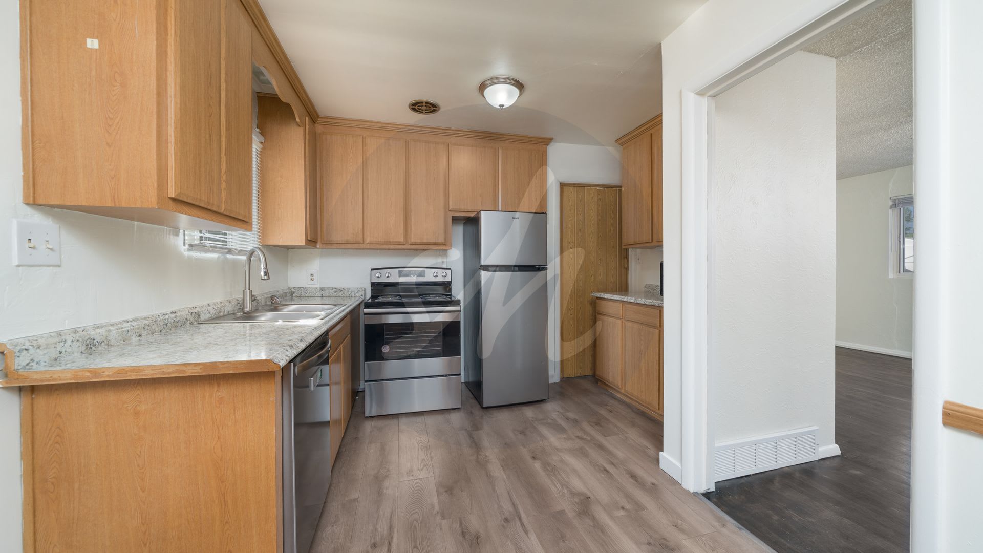 Charming 2 bed 1 bath duplex in downtown Colorado Springs – photo 4