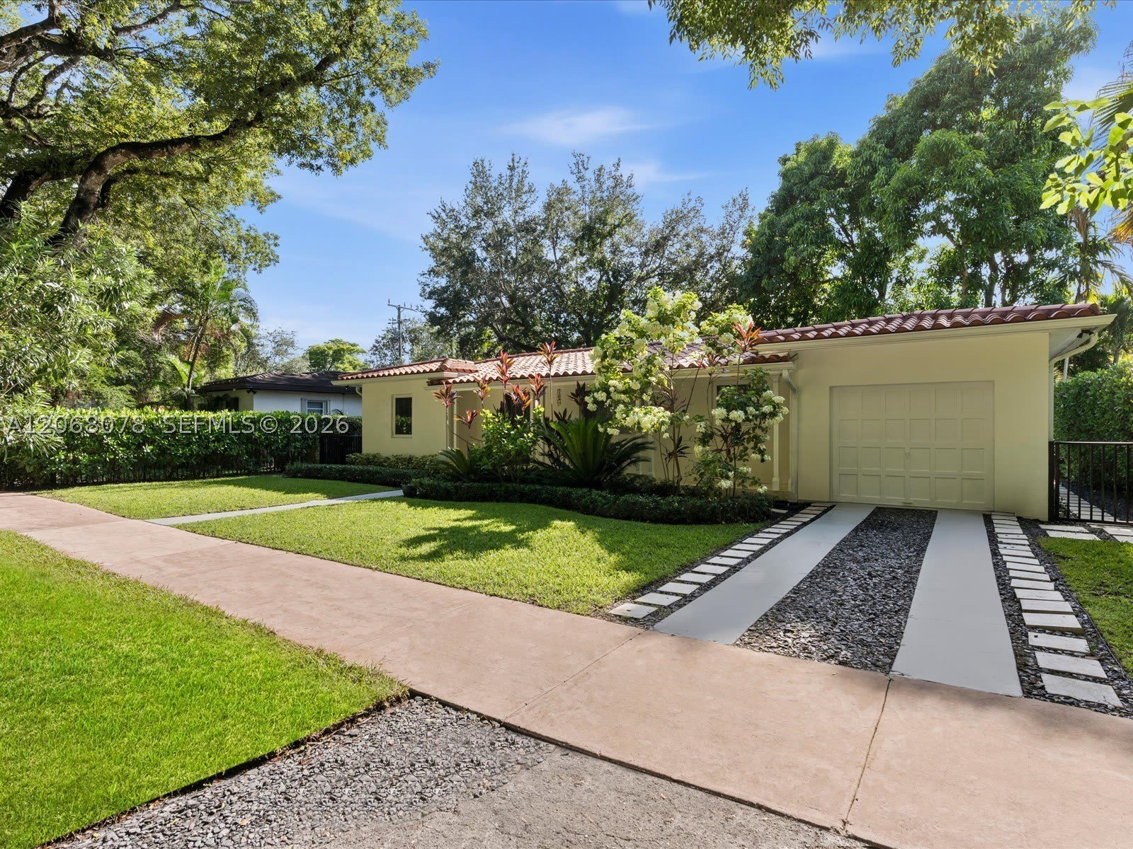 5406 S Le Jeune Rd – photo 4