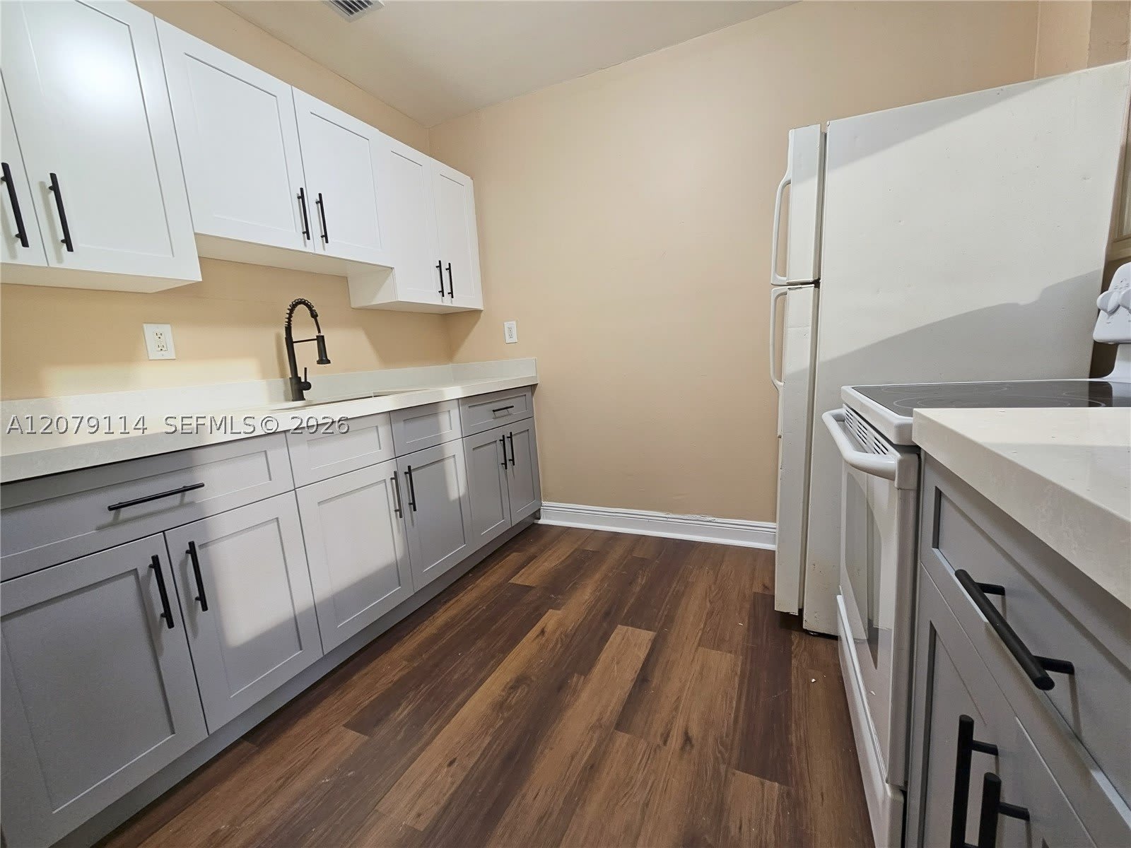 2010 NW 70th St – photo 2