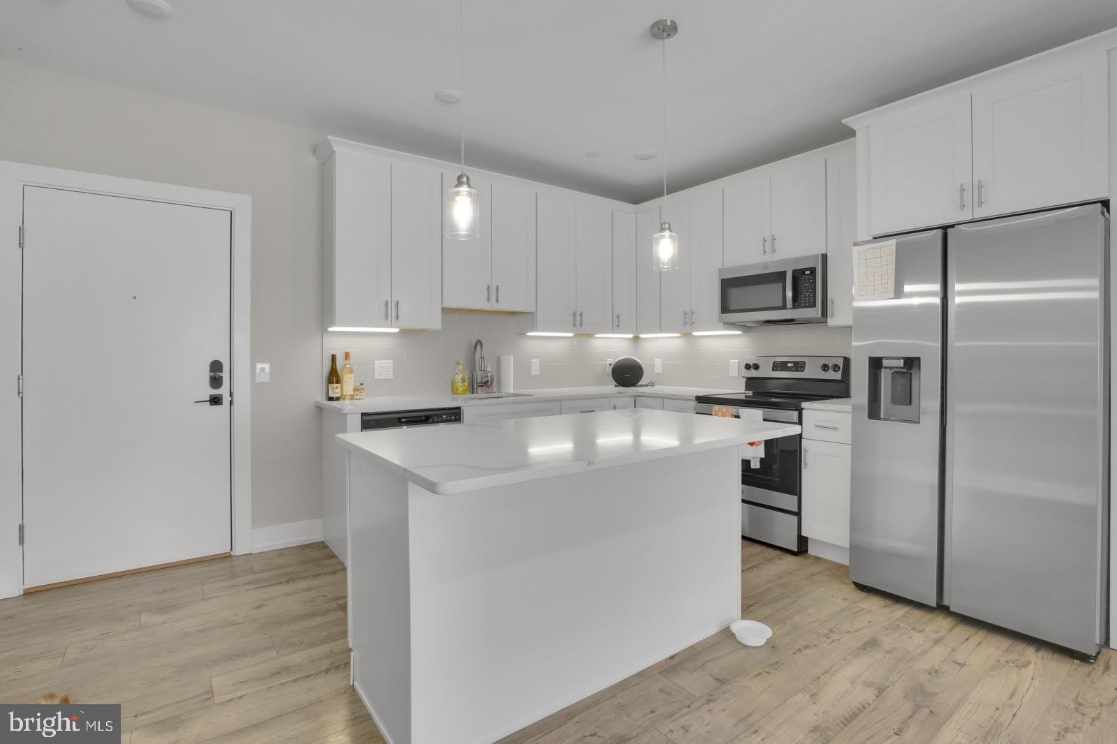 2209 N BROAD Street – photo 3