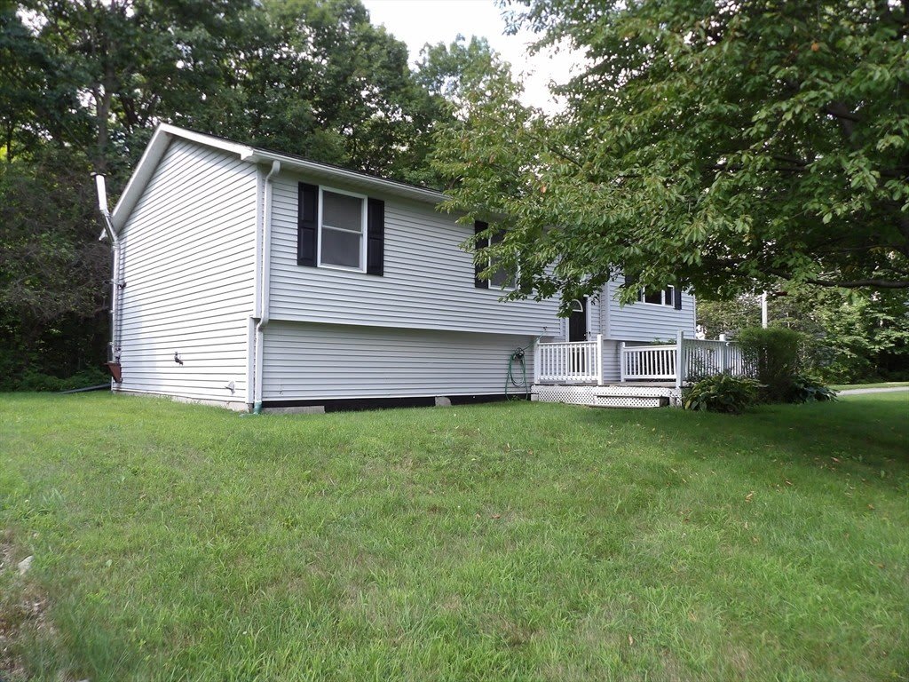 152 Manville St – photo 3