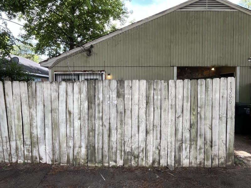 1365 Garden Rd – photo 1