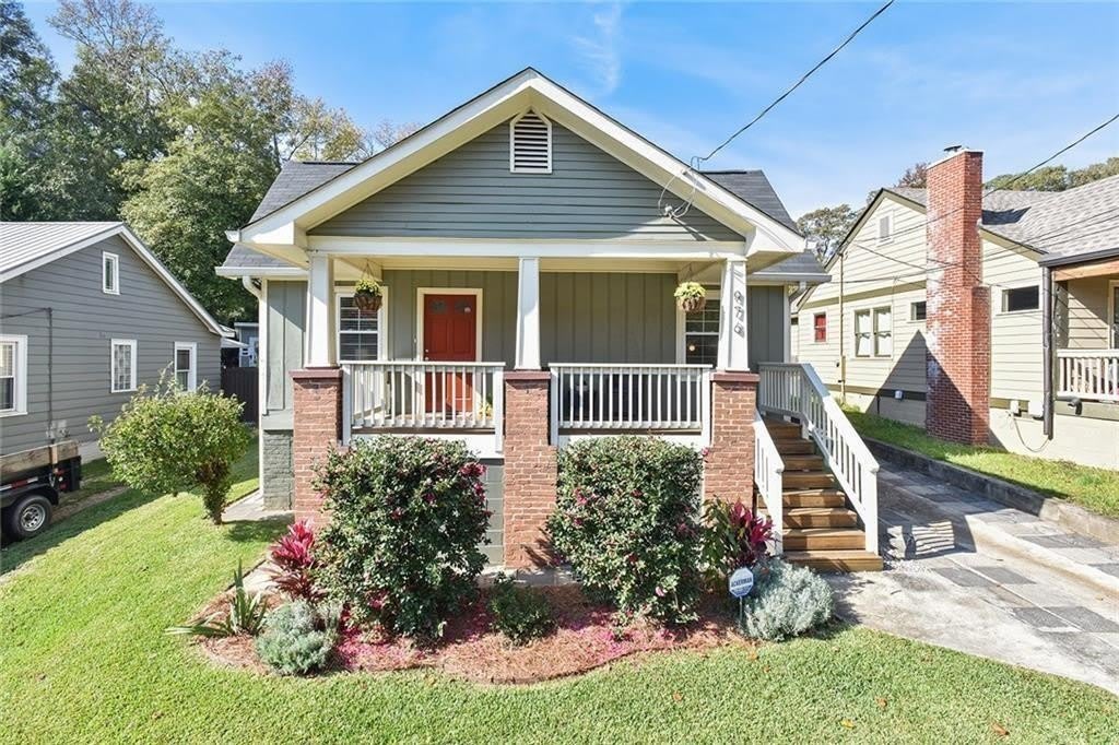 976 Hall Place Nw – photo 1