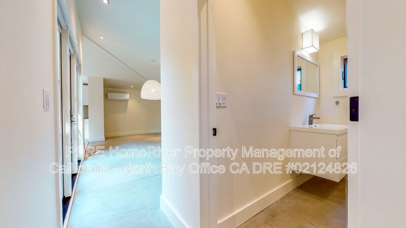945 Brown St – photo 4