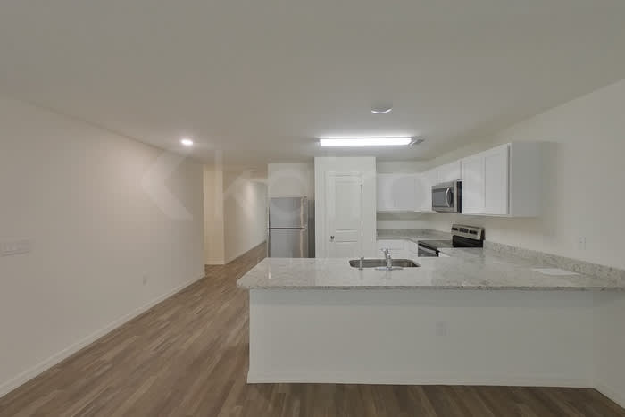 20254 Lorenzo Avenue – photo 5
