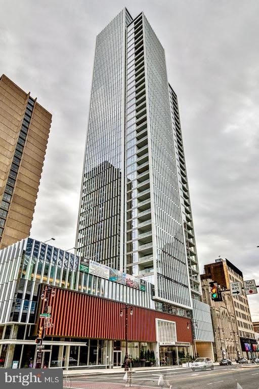 301 S BROAD STREET S – photo 2