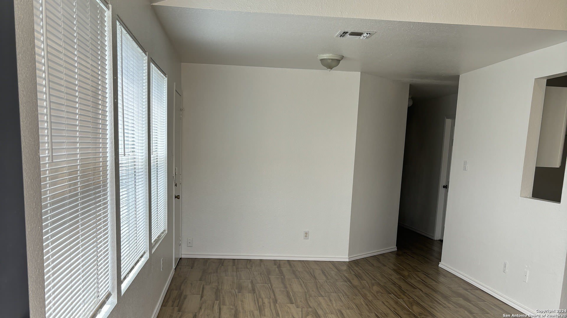 6315 GREEN TOP DR – photo 4