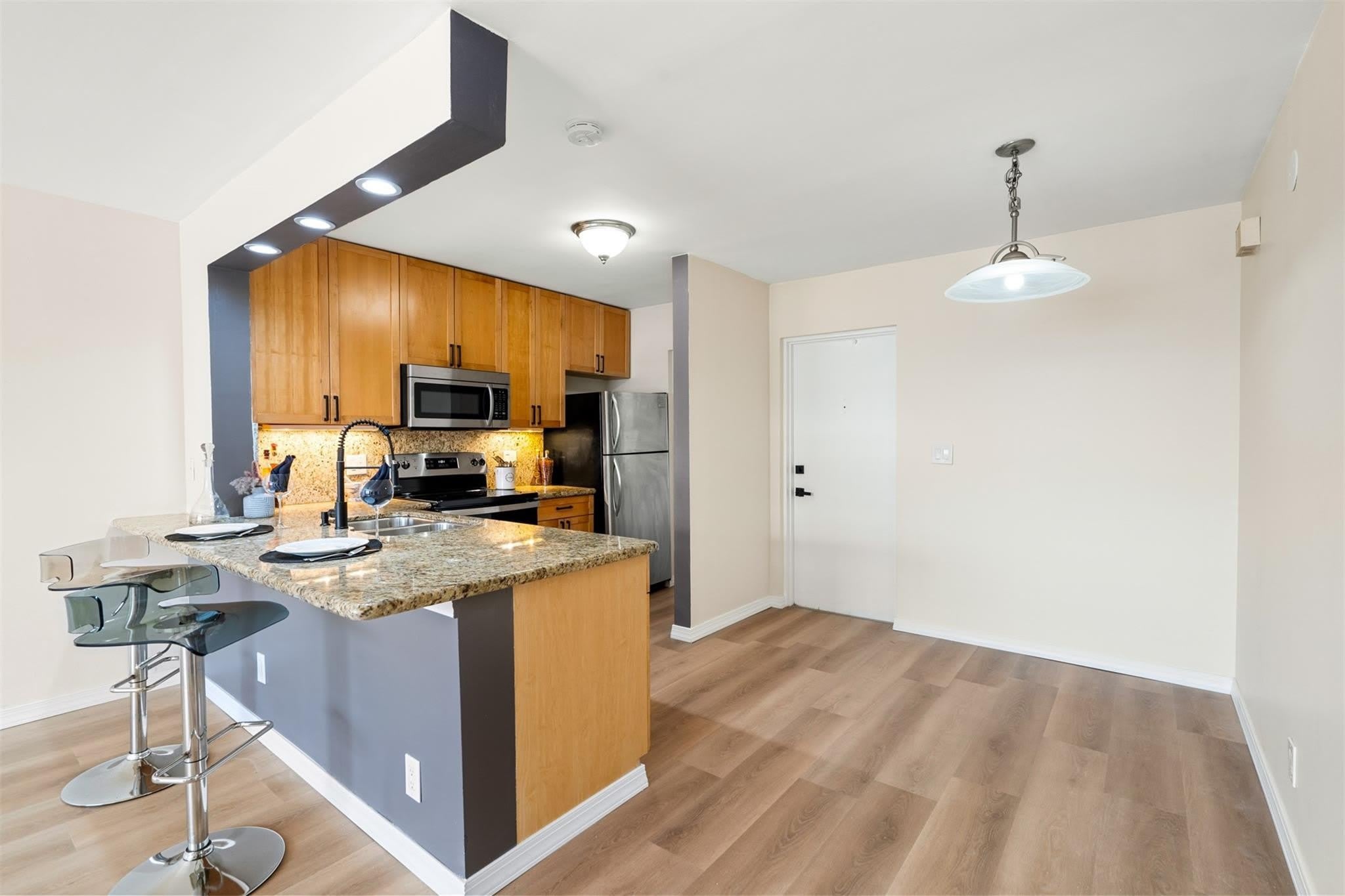 2420 SE 17 – photo 3