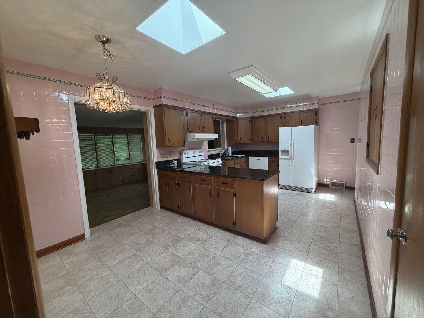 3 Bedroom/2 Bath in Quiet West Kettering Neighborhood – photo 5
