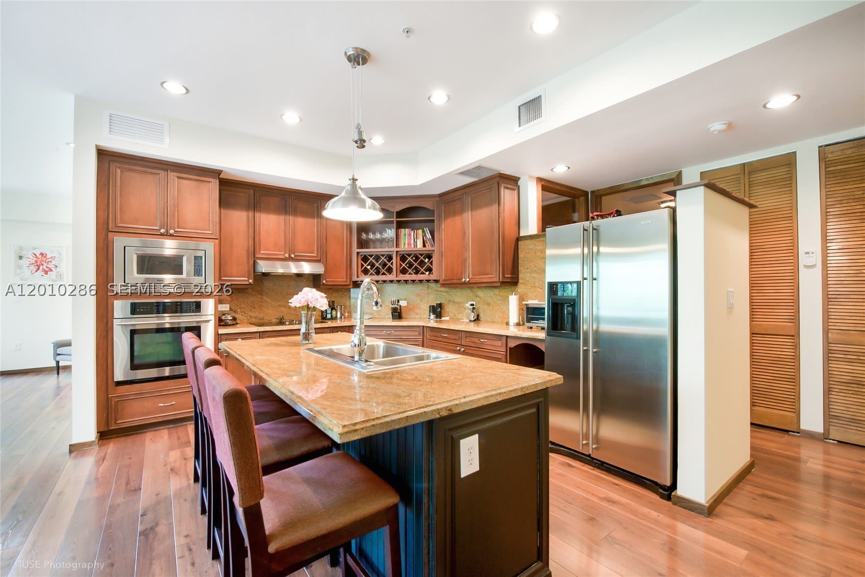 3333 Rice St – photo 3
