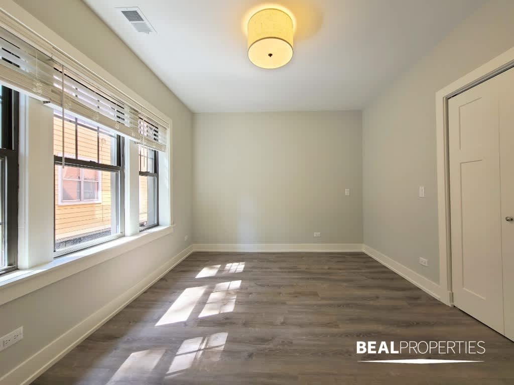 1147 Maple Ave – photo 3